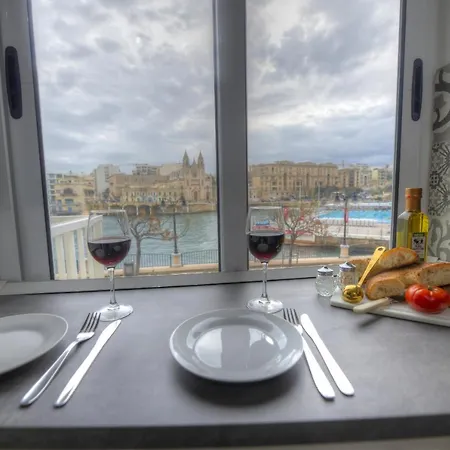 First Floor Seconds From Balluta Bay Ipap1-1 Apartment *