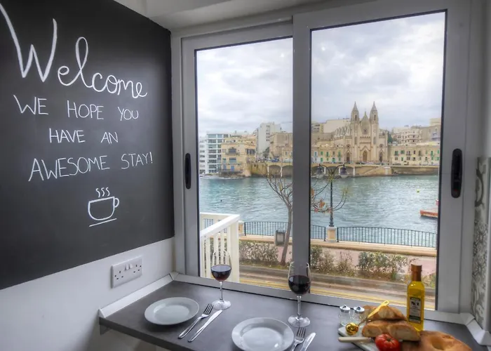 First Floor Seconds From Balluta Bay Ipap1-1 * Sliema