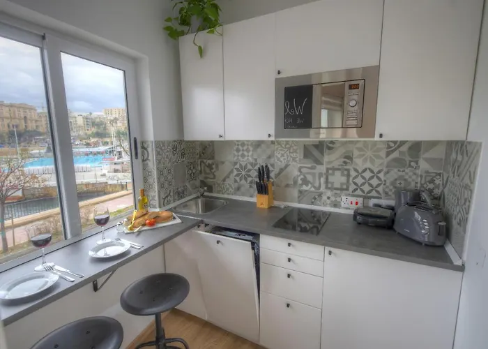 First Floor Seconds From Balluta Bay Ipap1-1