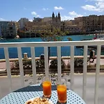 First Floor Seconds From Balluta Bay Ipap1-1 * Sliema